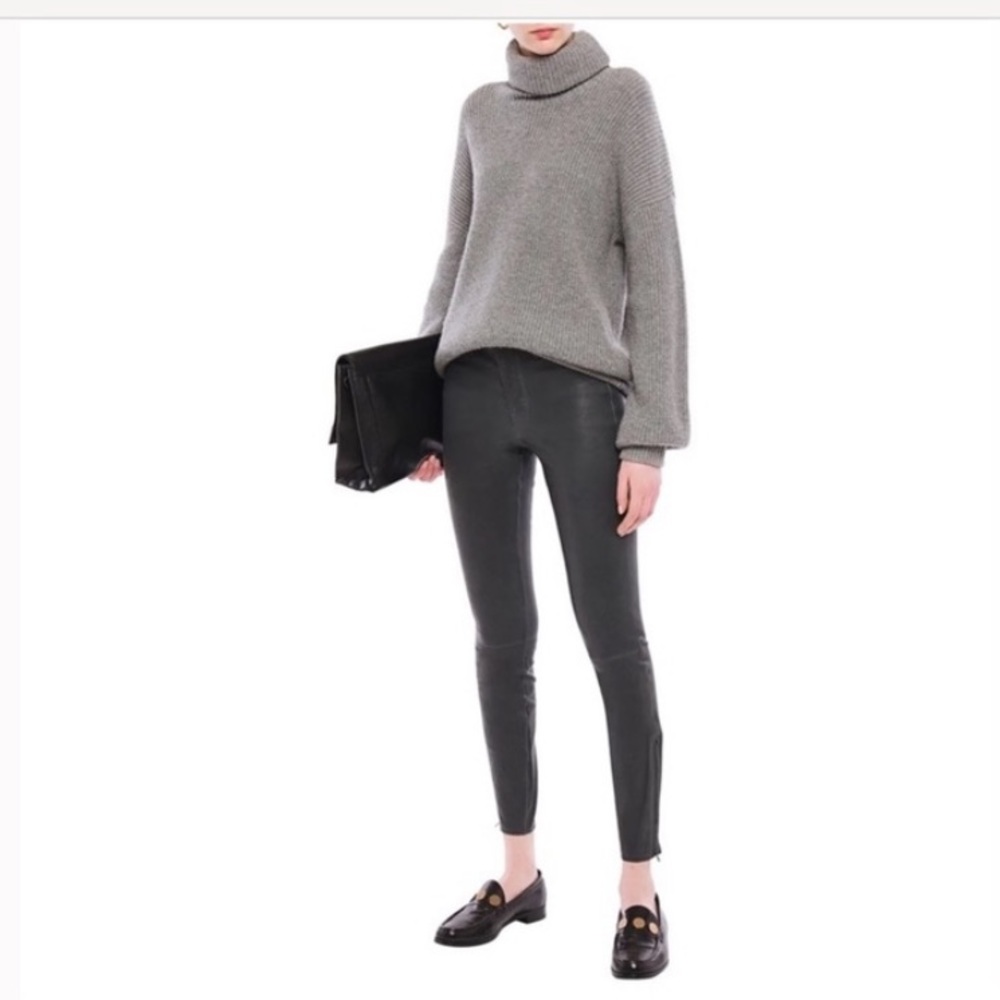 J Brand 100 % LEATHER pants Black Lamb stretch Leather skinny mid-rise size 24